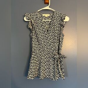 Monteau LA, Small, White and Navy Blue floral pattern tie over blouse